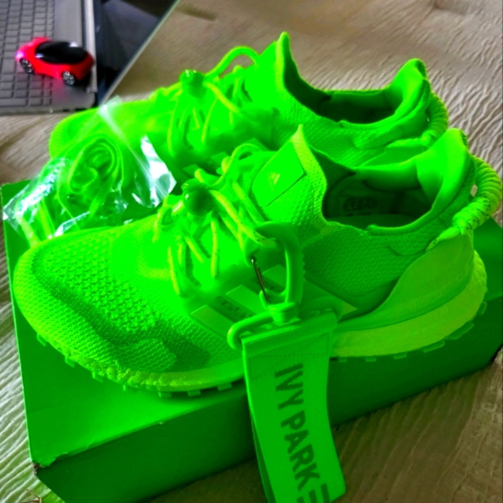 2021 Ivy Park X UltraBoost OG 'Halls Of Ivy'